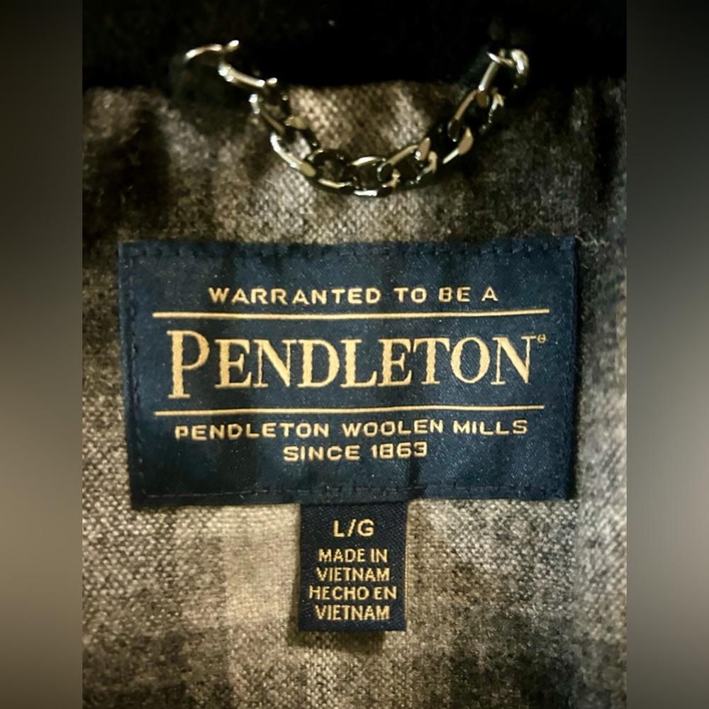 PENDLETON Men Large Boulder Water Resistant Casca… - image 5